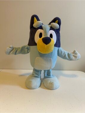 Bluey Dance and Play Interactive Toy- talking and music 13”
